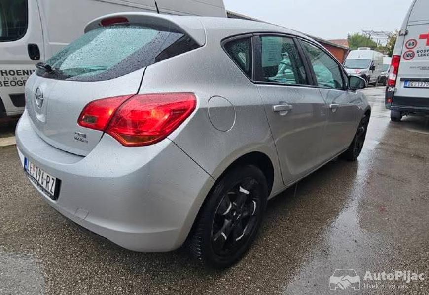 opel_astra_j_2011_7_polovni_automobili_autopijac.rs