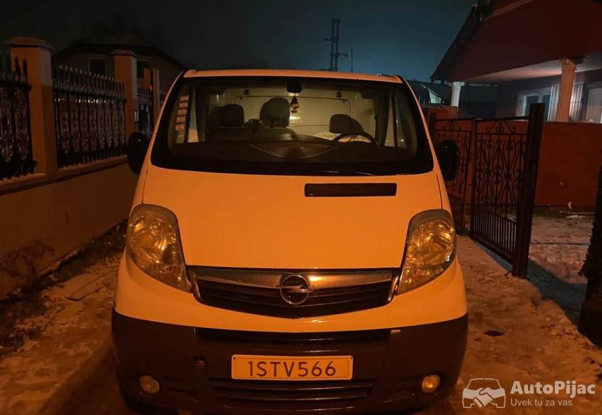 reno_trafik_20_dizel_2014_god_potrebna_je_samo_car_2_polovni_automobili_autopijac.rs