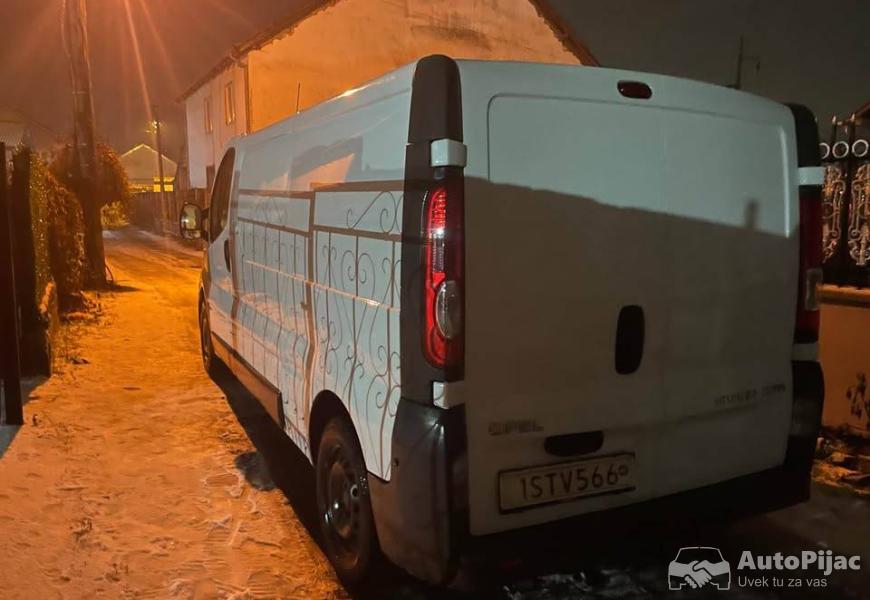 reno_trafik_20_dizel_2014_god_potrebna_je_samo_car_3_polovni_automobili_autopijac.rs
