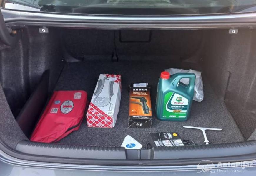 na_prodaju_volkswagen_jetta_6_polovni_automobili_autopijac.rs