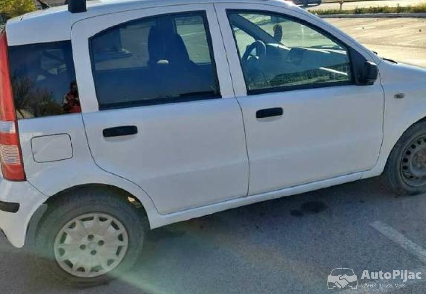 fiat_panda_1_polovni_automobili_autopijac.rs