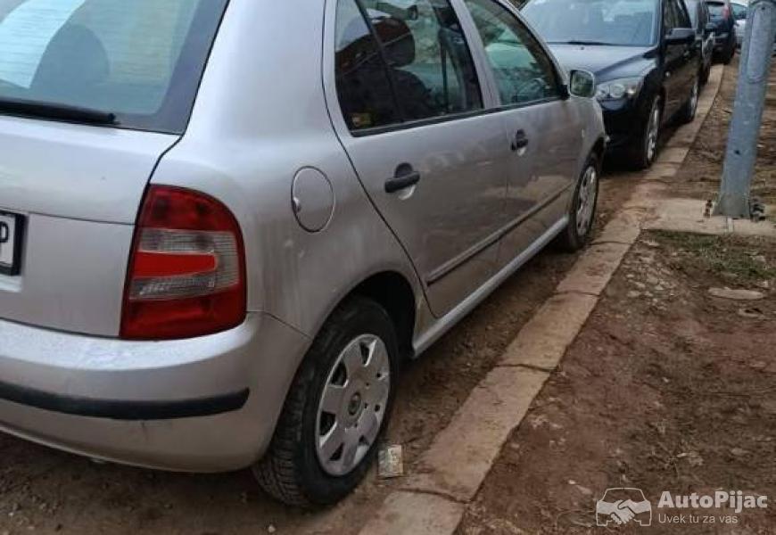 skoda_fabia_2006_godiste_19_11_polovni_automobili_autopijac.rs