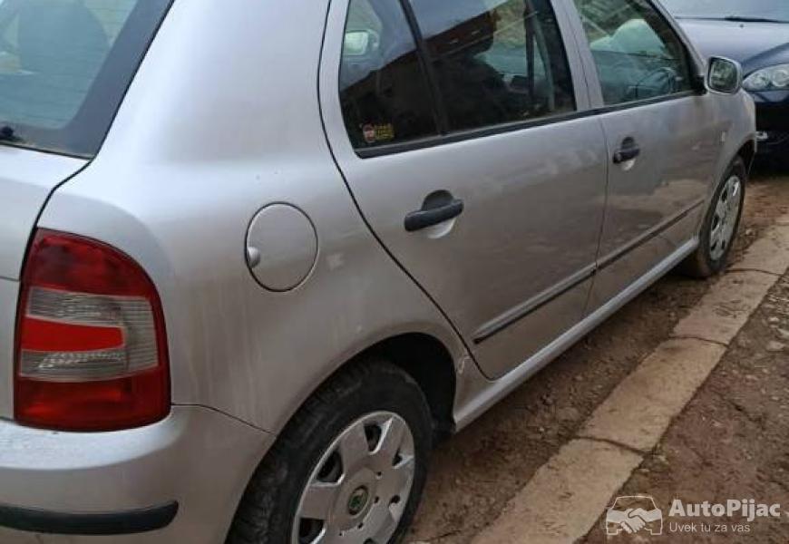 skoda_fabia_2006_godiste_19_2_polovni_automobili_autopijac.rs