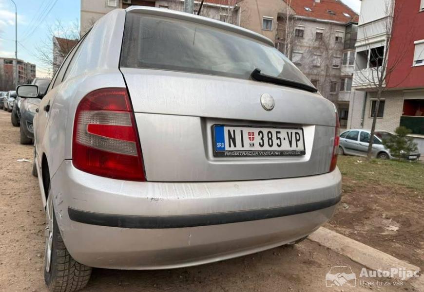 skoda_fabia_2006_godiste_19_7_polovni_automobili_autopijac.rs