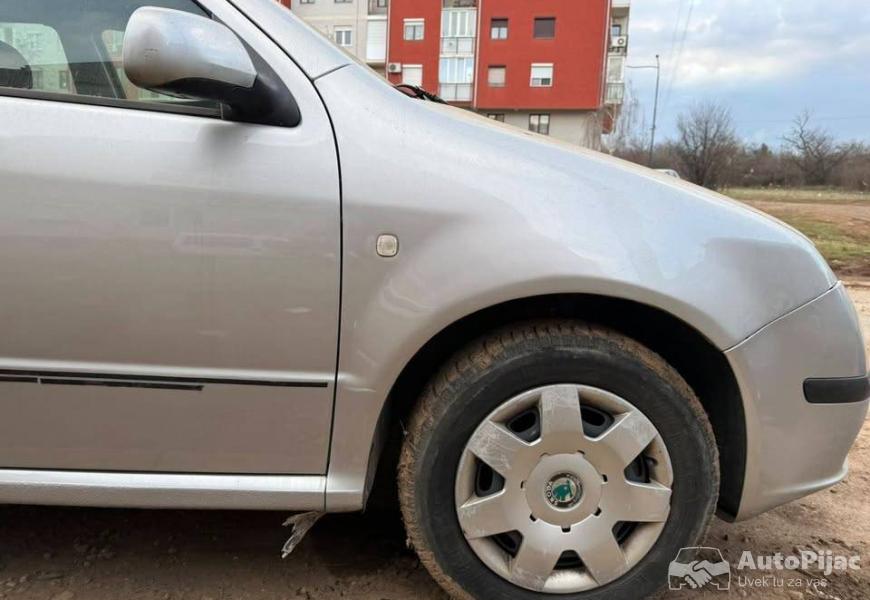 skoda_fabia_2006_godiste_19_8_polovni_automobili_autopijac.rs