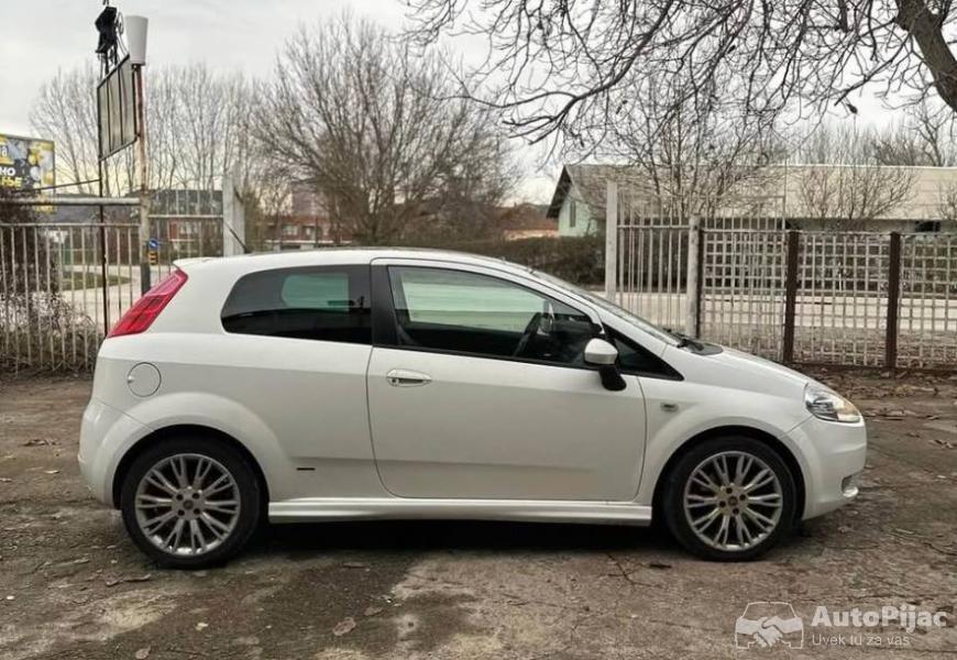 fiat_punto_19_diesel_3_polovni_automobili_autopijac.rs