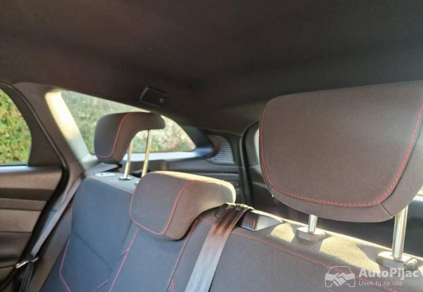 ford_focus_2016_st_line_oprema_10_polovni_automobili_autopijac.rs