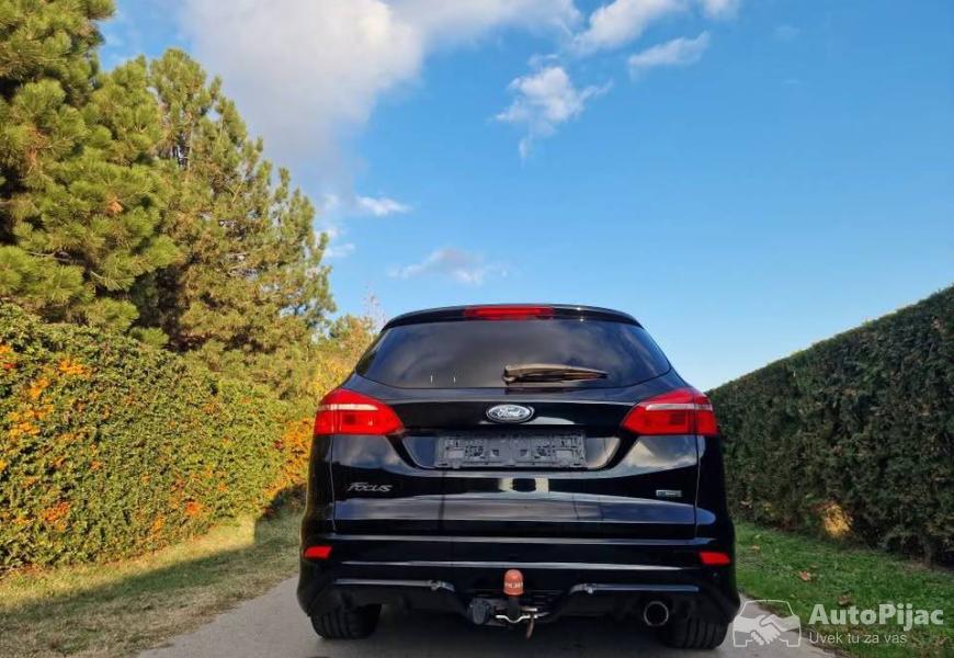 ford_focus_2016_st_line_oprema_12_polovni_automobili_autopijac.rs