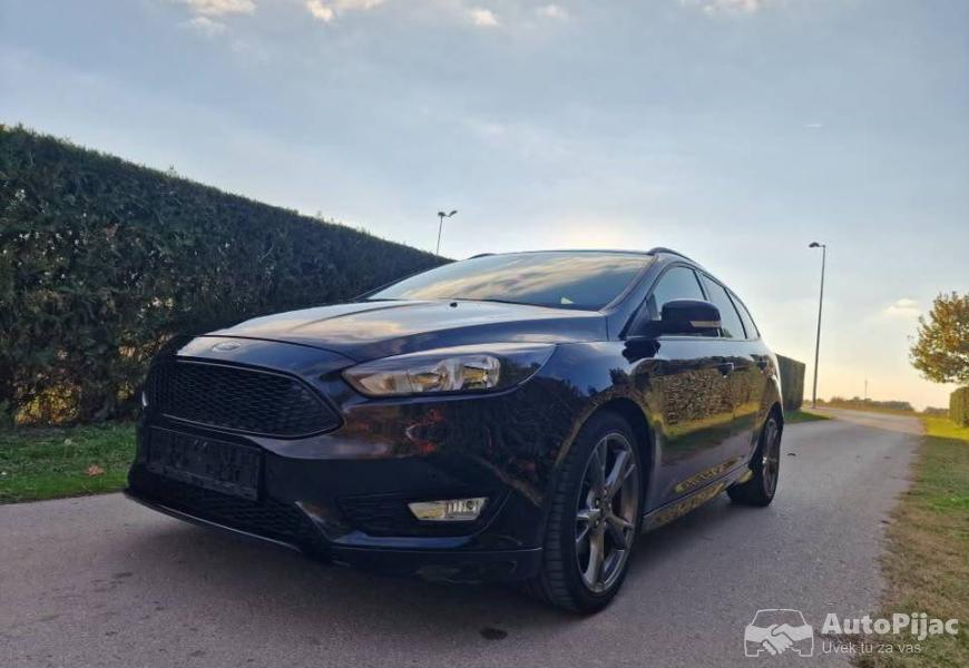 ford_focus_2016_st_line_oprema_2_polovni_automobili_autopijac.rs