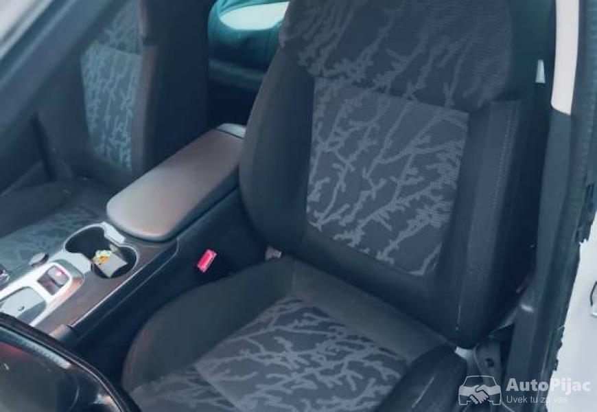 2011_peugeot_3008_12_polovni_automobili_autopijac.rs