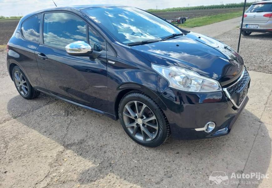 2013_peugeot_208_16ehdi_style_perla_13_polovni_automobili_autopijac.rs