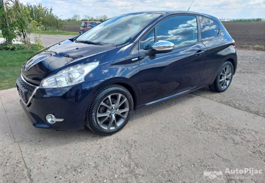 2013_peugeot_208_16ehdi_style_perla_4_polovni_automobili_autopijac.rs