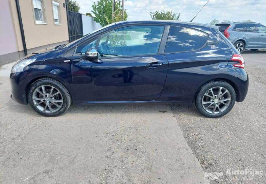 2013_peugeot_208_16ehdi_style_perla_6_polovni_automobili_autopijac.rs
