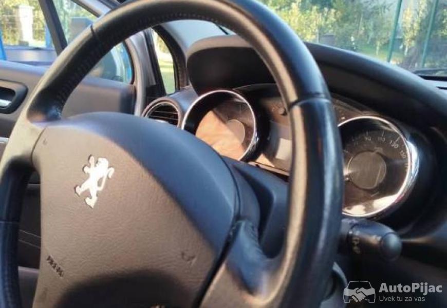 peugeot_3008_6_polovni_automobili_autopijac.rs