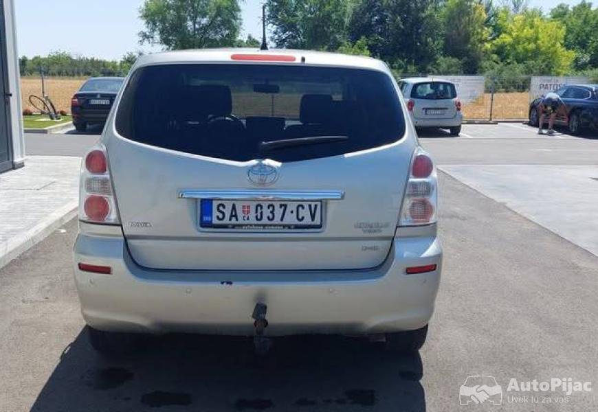toyota_corolla_verso_2_polovni_automobili_autopijac.rs