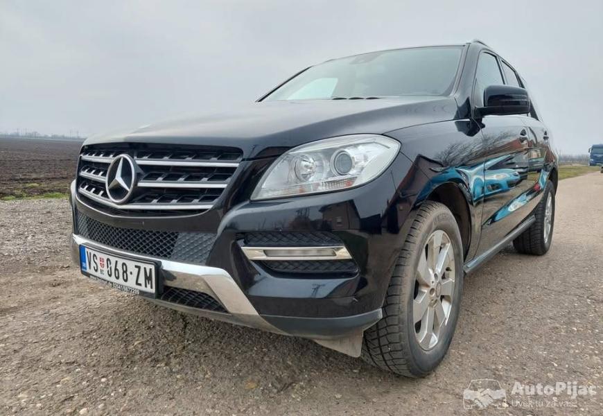 2012_mercedesbenz_ml250_bluetek_vlasnik_2_polovni_automobili_autopijac.rs