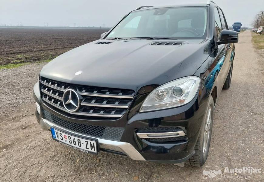 2012_mercedesbenz_ml250_bluetek_vlasnik_3_polovni_automobili_autopijac.rs