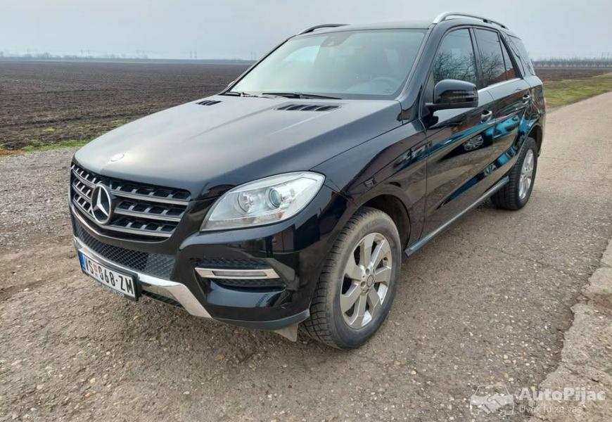 2012_mercedesbenz_ml250_bluetek_vlasnik_4_polovni_automobili_autopijac.rs