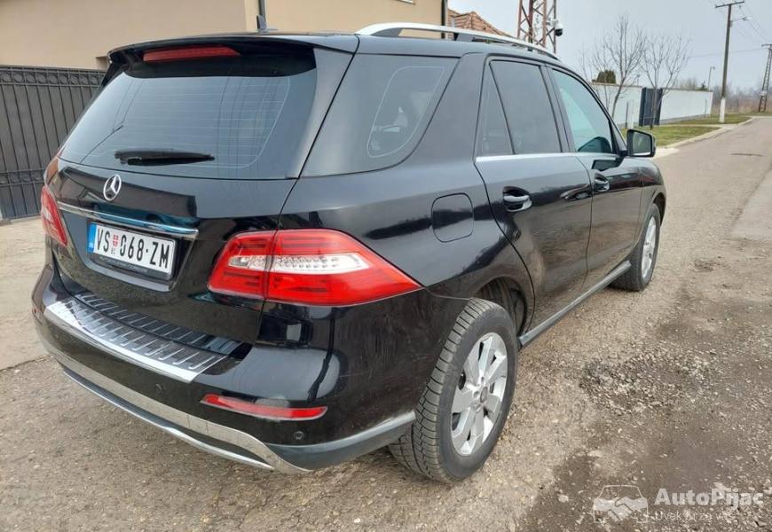 2012_mercedesbenz_ml250_bluetek_vlasnik_8_polovni_automobili_autopijac.rs