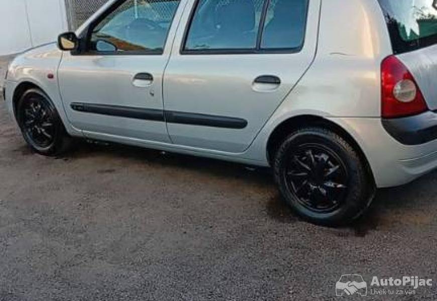 renault_clio_14_benzin_16v_72_kw_3_polovni_automobili_autopijac.rs