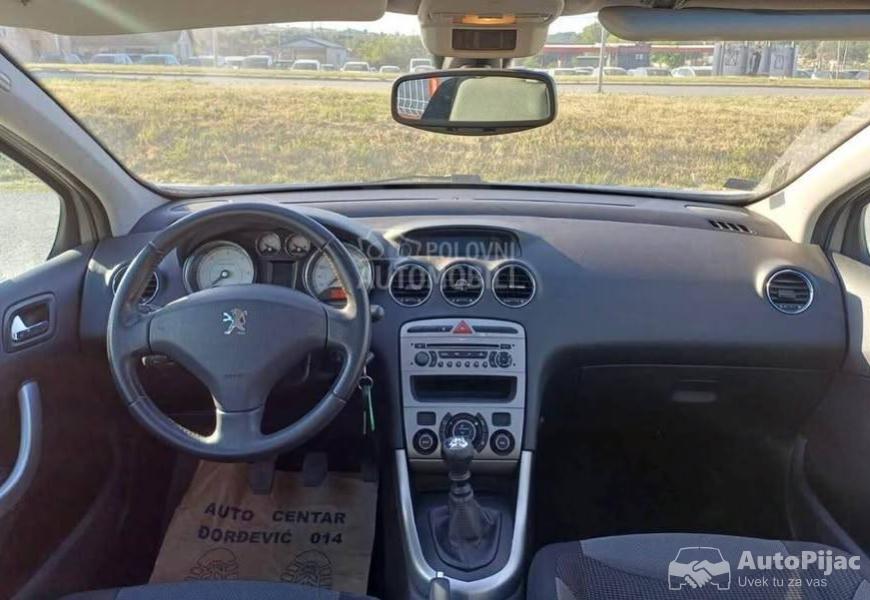 peugeot_308_2008_panorama_tek_registrovan_10_polovni_automobili_autopijac.rs
