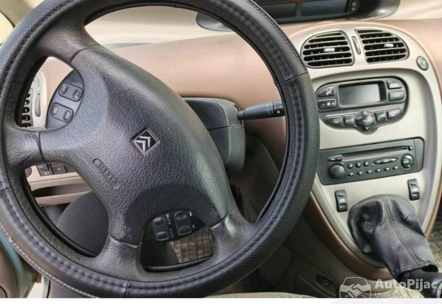 na_prodaju_citroen_picasso_20_godiste_2002_4_polovni_automobili_autopijac.rs
