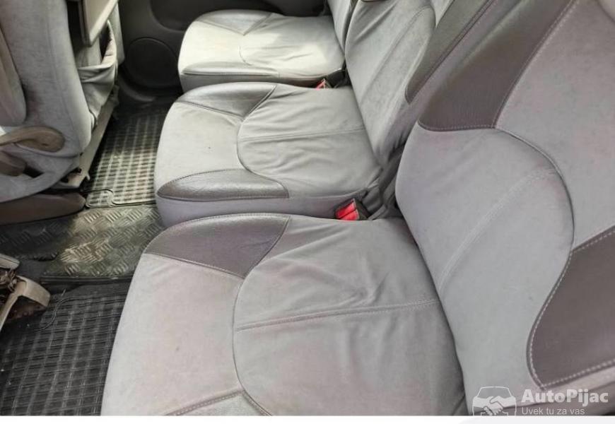 na_prodaju_citroen_picasso_20_godiste_2002_8_polovni_automobili_autopijac.rs