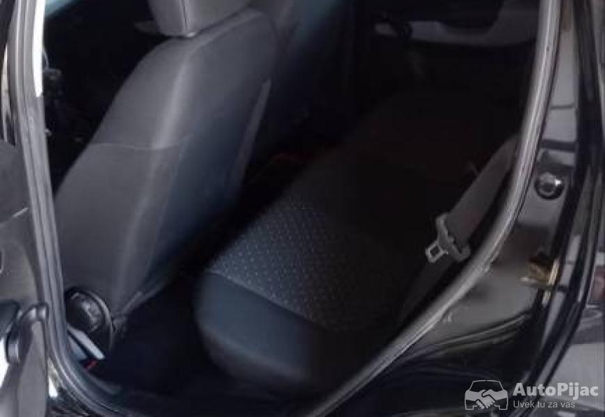fiat_grande_punto_14_8v_2006g_13_polovni_automobili_autopijac.rs