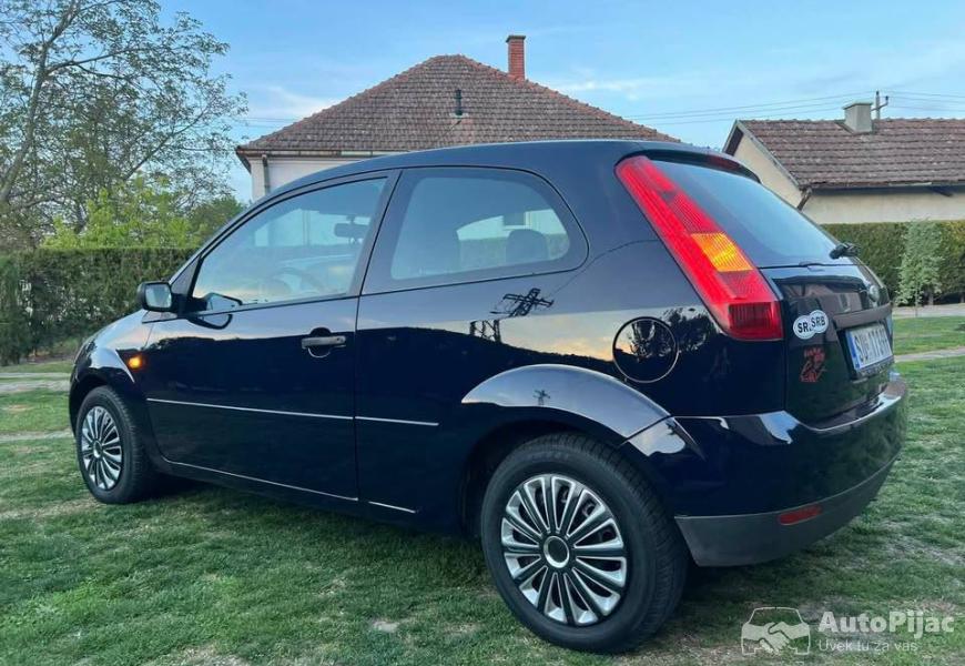 ford_fiesta_13_benzin_4_polovni_automobili_autopijac.rs