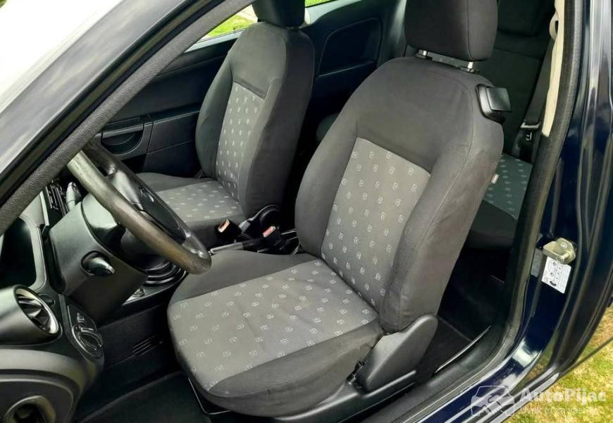 ford_fiesta_13_benzin_8_polovni_automobili_autopijac.rs