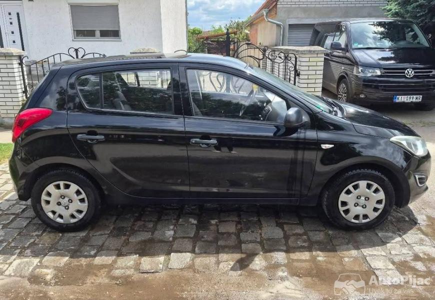 hyundai_i20_12b_63kw_2013god_4_polovni_automobili_autopijac.rs