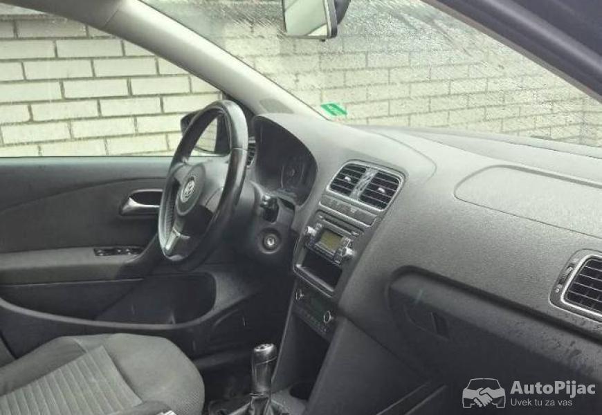 vw_polo_12b_2011god_12_polovni_automobili_autopijac.rs