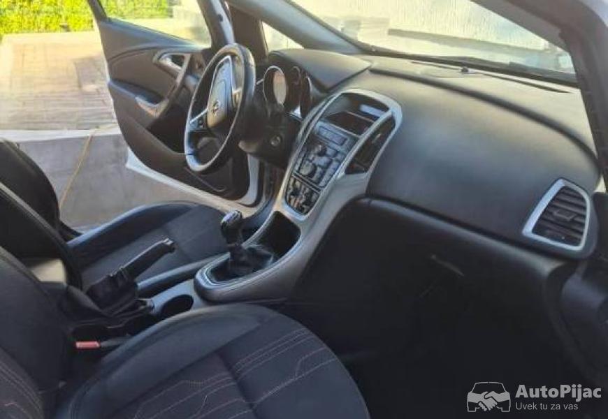 opel_astra_14b_103kw_2012god_11_polovni_automobili_autopijac.rs
