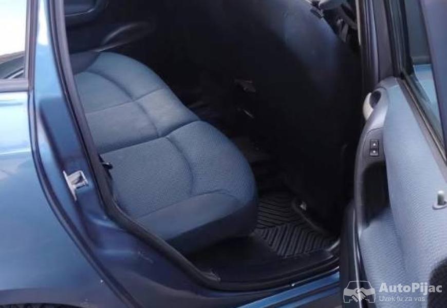 fiat_stilo_16i_16v_active_2004benzinplin_atest_202_11_polovni_automobili_autopijac.rs