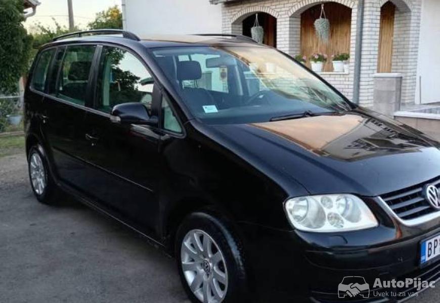 volkswagen_touran_19_tdi_77kw_2_polovni_automobili_autopijac.rs