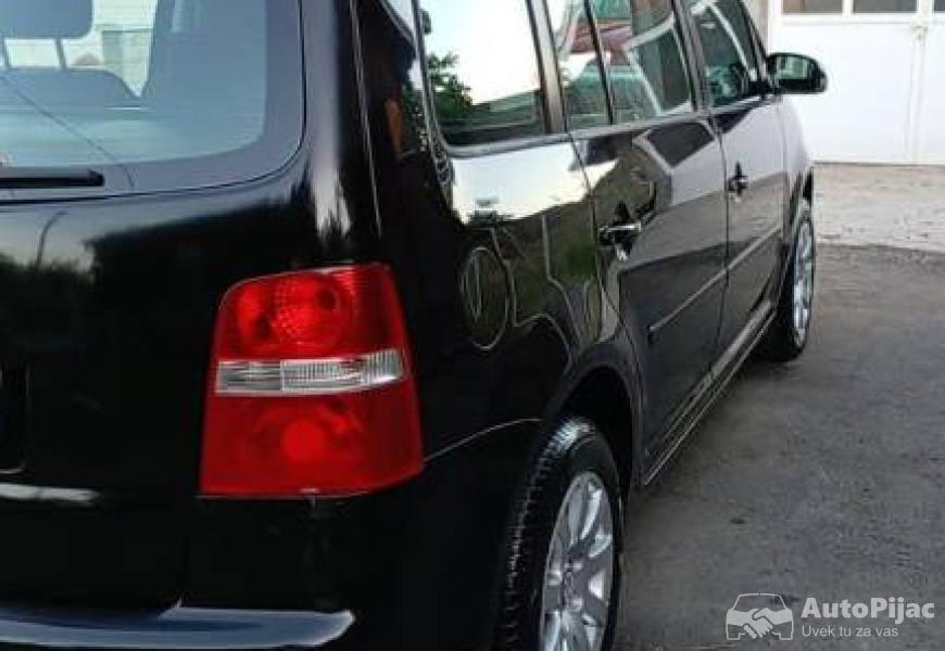 volkswagen_touran_19_tdi_77kw_8_polovni_automobili_autopijac.rs