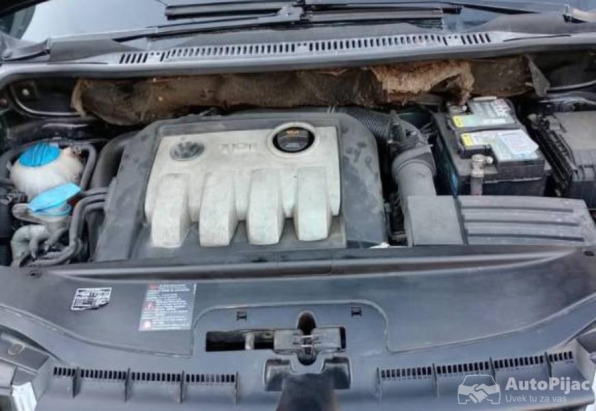 volkswagen_touran_19_tdi_77kw_9_polovni_automobili_autopijac.rs