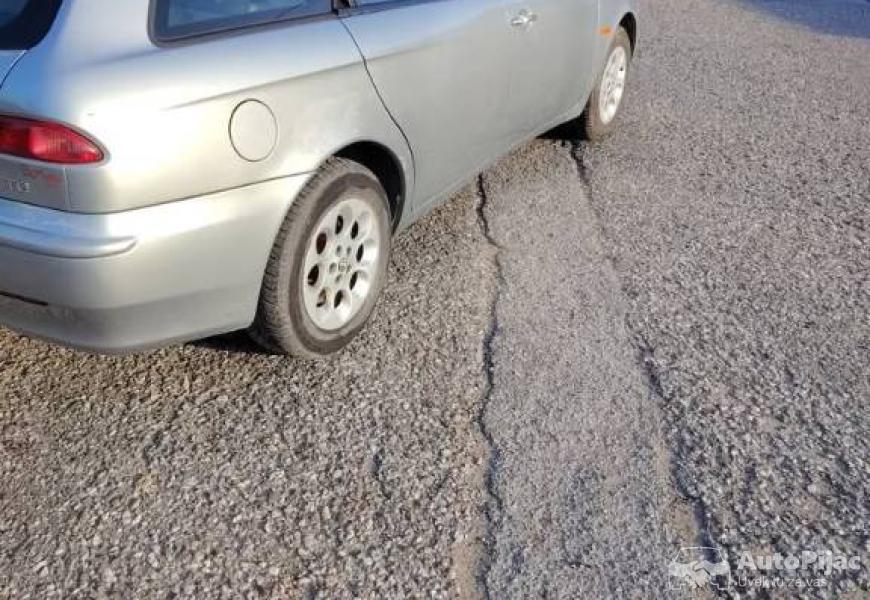 na_prodaju_alfa156_3_polovni_automobili_autopijac.rs