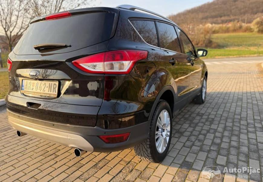 ford_kugaperfektno_stanjemoguca_zamena_3_polovni_automobili_autopijac.rs