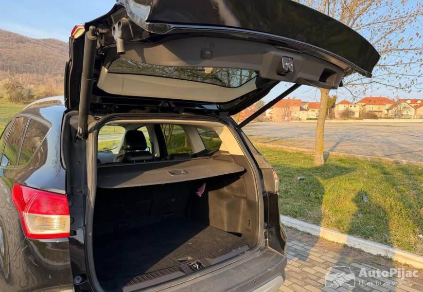 ford_kugaperfektno_stanjemoguca_zamena_8_polovni_automobili_autopijac.rs