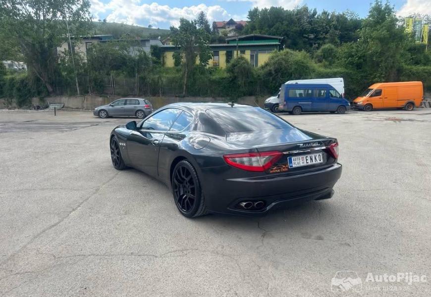 maserati_granturismo_42_v8_ferrari_3_polovni_automobili_autopijac.rs