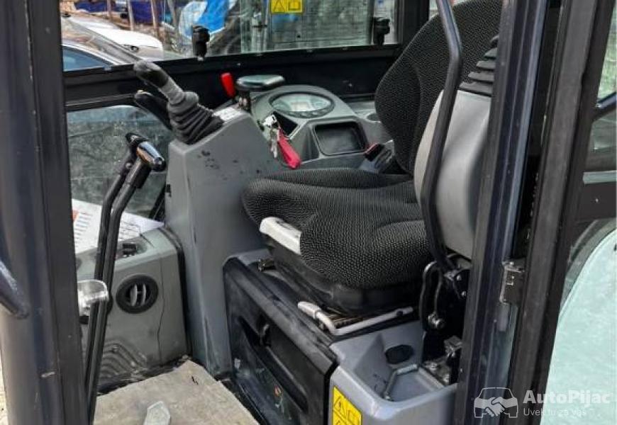 bobcat_e19_3_polovni_automobili_autopijac.rs