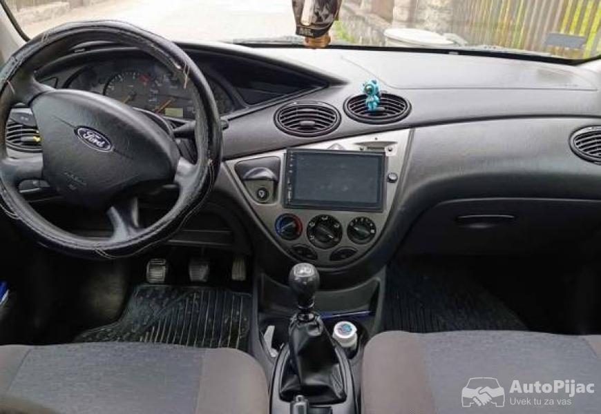 ford_fokus_2004g_5_polovni_automobili_autopijac.rs