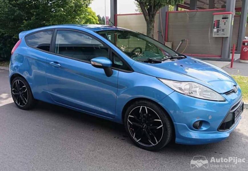 ford_fiesta_16_benzin_8_polovni_automobili_autopijac.rs
