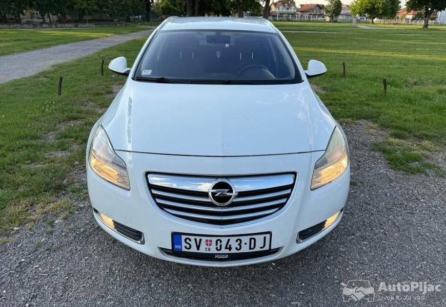 opel_insignia_20_cdti_160ks_4x4_manuelni_6_2_polovni_automobili_autopijac.rs