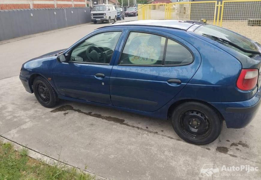 2002_renault_mgane_3_polovni_automobili_autopijac.rs