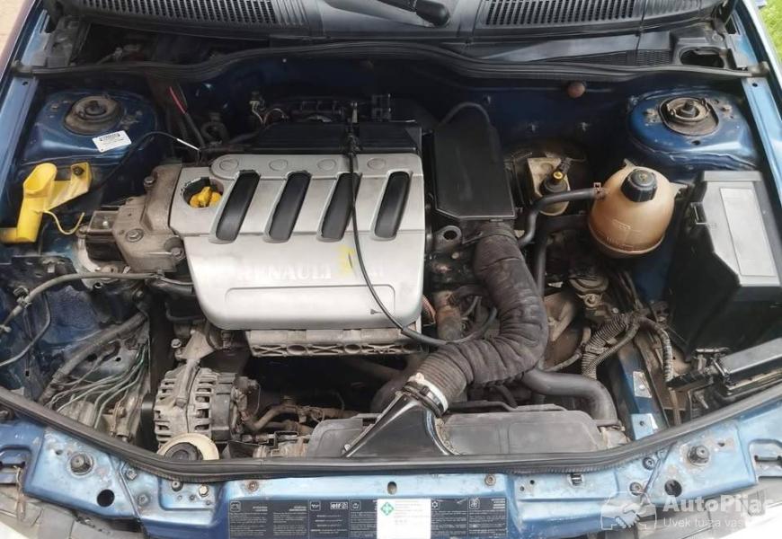 2002_renault_mgane_5_polovni_automobili_autopijac.rs