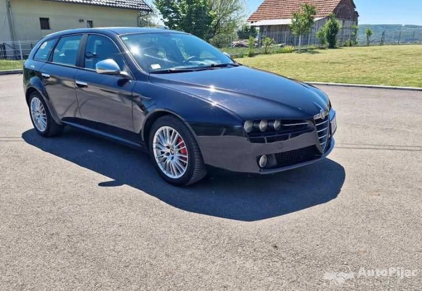 alfa_159_19jtdm_1_polovni_automobili_autopijac.rs