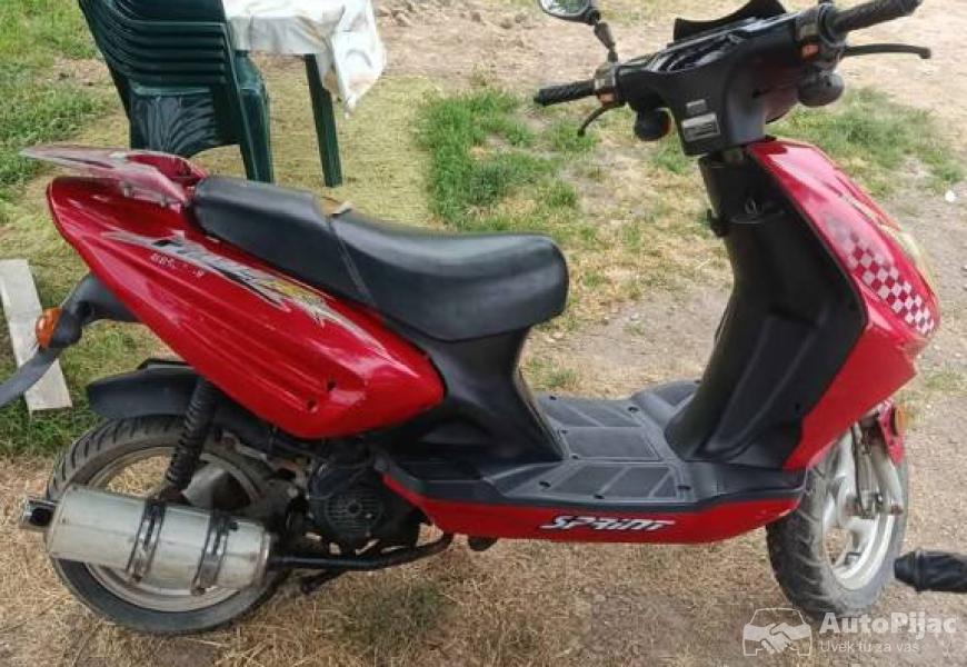 skuteri_7_polovni_automobili_autopijac.rs