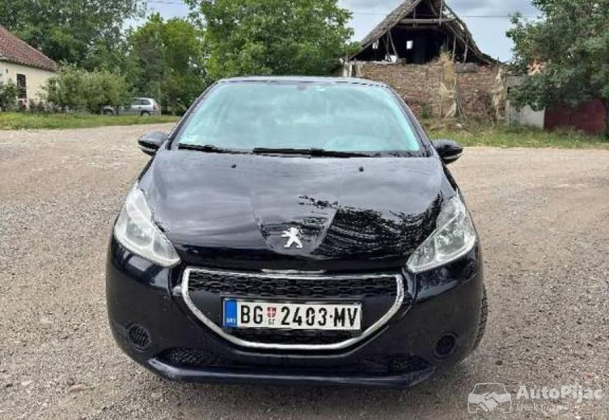peugeot_208_14_hdi_1_polovni_automobili_autopijac.rs